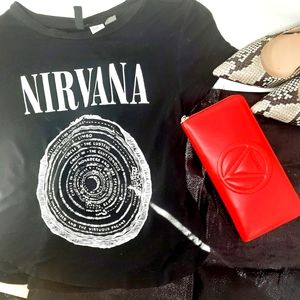 NIRVANA TEE SHIRT SIZE XS